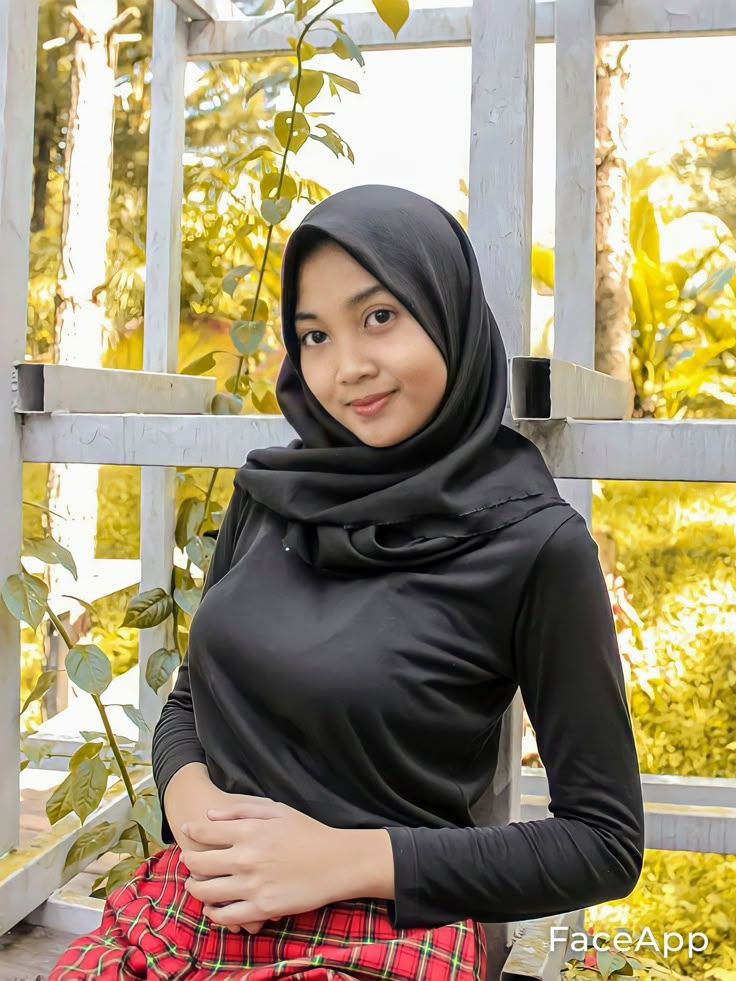 Lagi Viral Guru Salsa Hijabers Cantik Memakai Baju Transparan Top Trending 2024 New